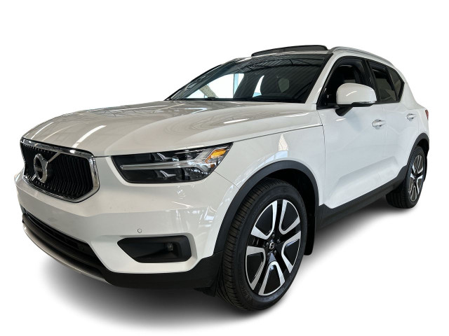 2021 Volvo XC40 Momentum in Cars & Trucks in City of Montréal
