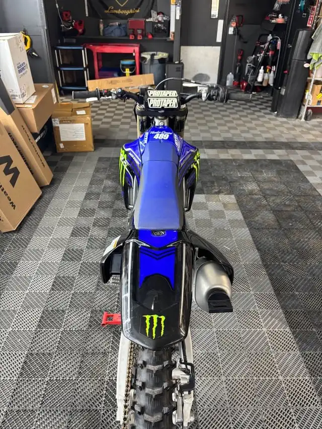 2023 YAMAHA YZ250F - BLUE in Dirt Bikes & Motocross in Delta/Surrey/Langley - Image 4