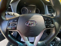 REFINED, POWERFUL, AND ALL-WEATHER READY THIS 2017 HYUNDAI TUCSON AWD 2.0L LUXURY DELIVERS SOPHISTIC... (image 9)