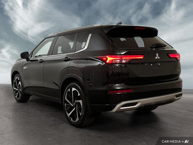 2023 Mitsubishi Outlander PHEV SEL in Cars & Trucks in Saskatoon - Image 4