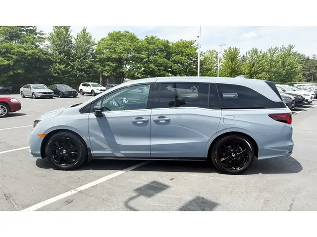 2023 Honda Odyssey Black Edition Black Edition|Leather|Sunroof|D in Cars & Trucks in Oshawa / Durham Region - Image 6