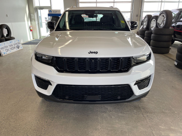 2023 Jeep Grand Cherokee Limited ADAPTIVE CRUISE CONTROL | 36... in Cars & Trucks in Lethbridge - Image 3