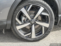 Experience the versatility of the 2023 Nissan Qashqai, a used SUV that seamlessly blends everyday pr... (image 8)