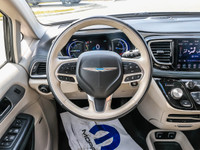 sed 2020 Chrysler Pacifica Hybrid | Plug-In Hybrid | 3.6L Pentastar V6 | CVT | For Sale in London, O... (image 2)