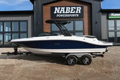 2024 Sea Ray SPX 210Sleek, stylish and sporty, the SPX 210 truly stands out. Whether you and your fa...