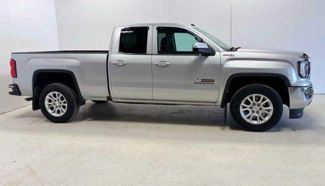 2017 GMC Sierra 1500 SLE | REAR VIEW CAMERA | SPRAY-IN BOX in Cars & Trucks in Regina - Image 4
