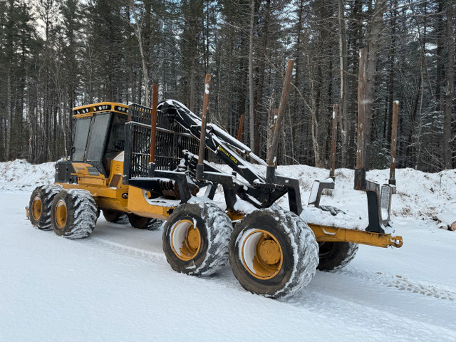 2007 Tigercat 1055 8 Wheel Drive Forwarder Porter  in Heavy Equipment in Sudbury - Image 3