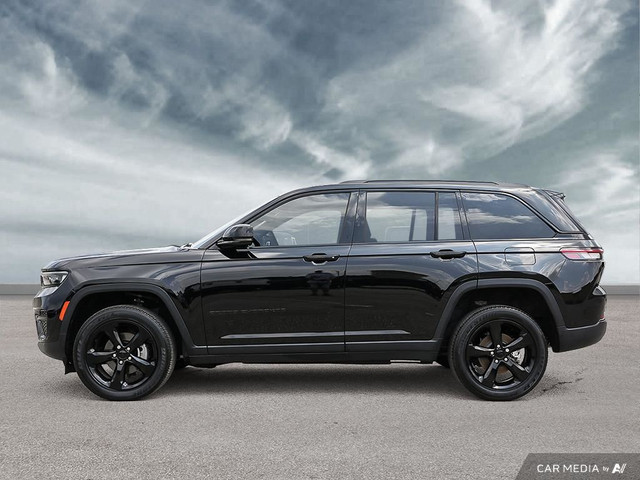 2023 Jeep Grand Cherokee Altitude | 4x4 | Nav in Cars & Trucks in Oakville / Halton Region - Image 3