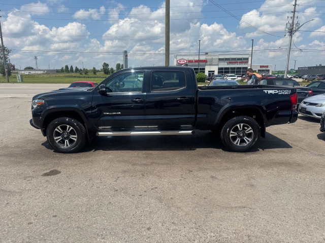 2016 Toyota Tacoma TRD SPORT 4X4, CREW, ONLY 97KMS, CERTIFIED in Cars & Trucks in London - Image 2