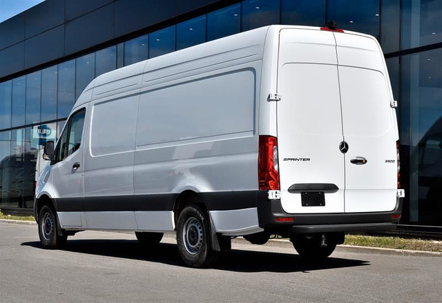 2024 Mercedes-Benz Sprinter 2500 170 Wheelbase High Roof RWD in Cars & Trucks in Laval / North Shore - Image 4