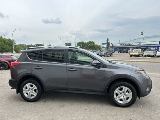2015 Toyota RAV4 /LOW KM/ONE OWNER  in Cars & Trucks in Lethbridge - Image 2