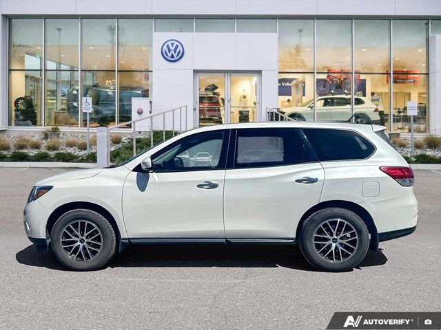 2015 Nissan Pathfinder in Cars & Trucks in Abbotsford - Image 2