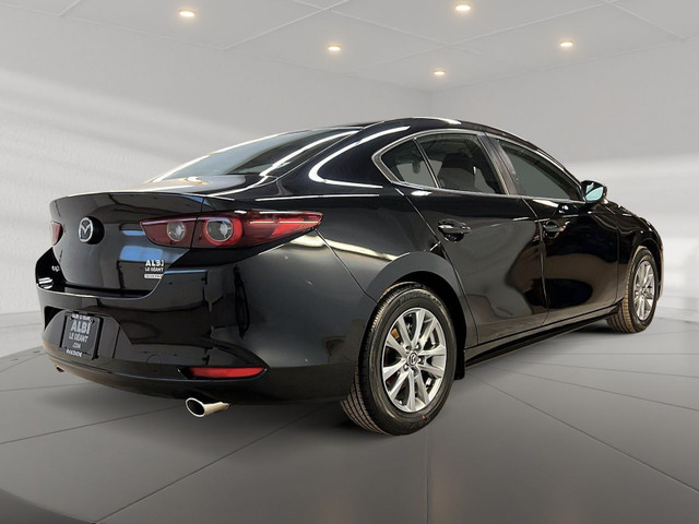 2025 Mazda Mazda3 GX in Cars & Trucks in Laval / North Shore - Image 4