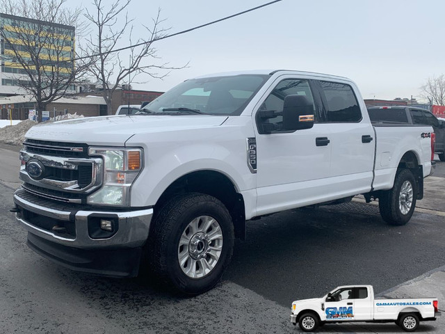 2022 Ford F-350 XLT Crew Cab Short Box 4WD in Cars & Trucks in City of Toronto - Image 3