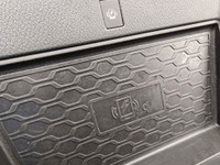 WOW! LOW KMS! PRO-4X 4X4, BLACK ON BLACK, FULL OPTION, GPS/NAVIGATION, RUNNING BOARDS, TONEAU COVER,... (image 9)