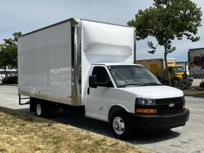 2020 Chevrolet Express G4500 16 Foot Cube Van with Aluminum Ramp, 6.0L, 8 cylinder, 2 door, automati...
