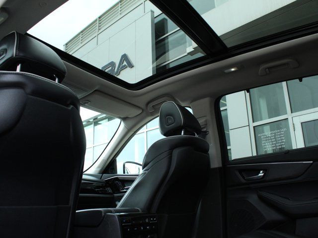  2024 Acura MDX w/Advance Package in Cars & Trucks in Edmonton - Image 4