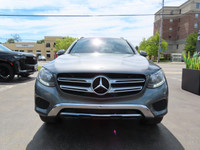100% CANADIAN VEHICLE Visit Our Website @ EliteLuxuryMotors.ca _____________________________________... (image 2)