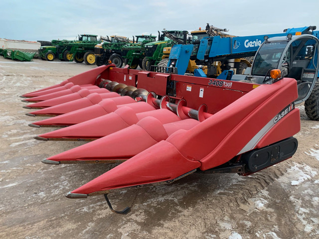 2009 Case 3408 Corn Head in Farming Equipment in Grand Bend