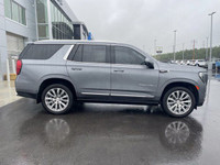 Experience uncompromised capability and premium refinement in this 2022 GMC Yukon Denali 4WD, finish... (image 9)