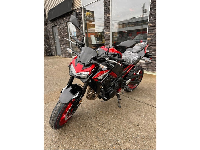  2024 Kawasaki Z900 in Sport Bikes in Sherbrooke - Image 2