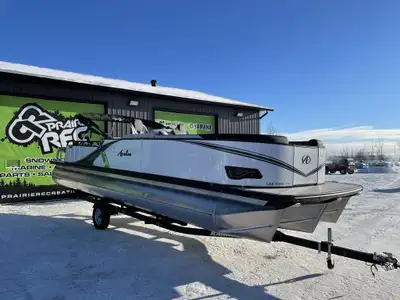 Options Include: Yamaha 150HP Engine Port High Back Chair, Luna Pearl Flooring, Tow Bar, Bow Filler...