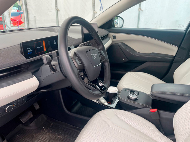 2022 Ford Mustang Mach-E PREMIUM eAWD *AUTONOMIE PROLONGEE* TOIT in Cars & Trucks in Laurentides - Image 3