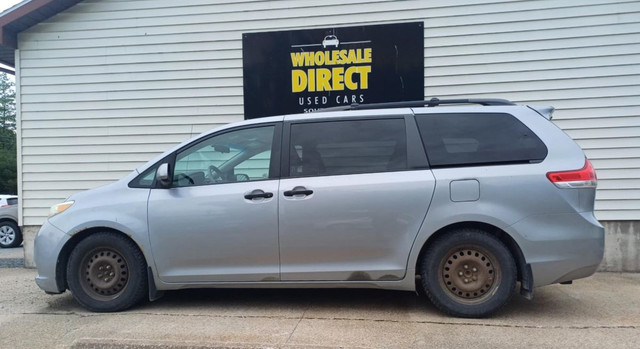 2011 Toyota Sienna in Cars & Trucks in Bridgewater - Image 3