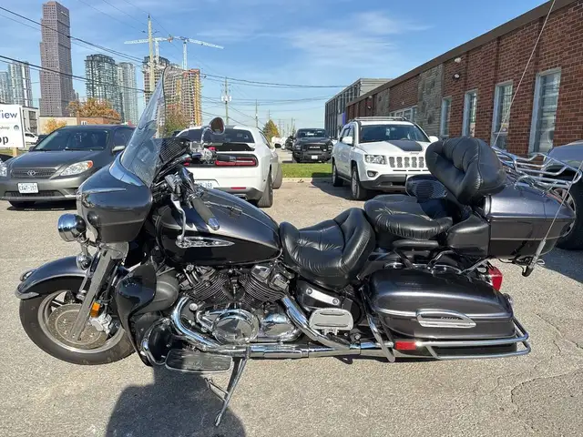 2013 Yamaha Royal Star Venture ~ LOW KMS ~ 1300CC ~ ROYAL STAR V in Sport Touring in City of Toronto - Image 3
