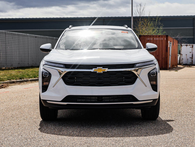 2025 Chevrolet Trax LT in Cars & Trucks in Strathcona County - Image 3