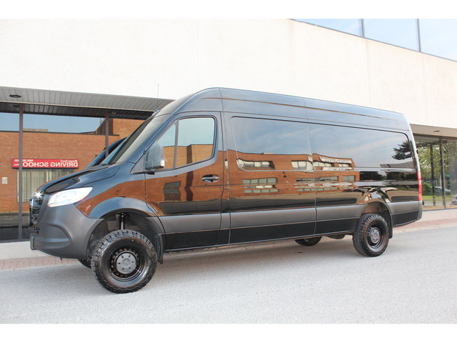 2019 Mercedes-Benz Sprinter Cargo Van \"4X4\" - 170\" FULL SIZE  in Cars & Trucks in City of Toronto - Image 4