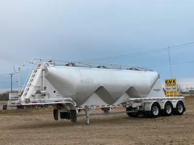 2011 MAC 1480 Cubic Ft Dry Bulk / Pneumatic Tank Trailer Tank capacity 1480 Cubic ft 90,000 lb GVWR...