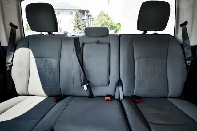 2023 Ram 1500 Classic SLT • POWER SEAT • REAR CAM in Cars & Trucks in Cornwall - Image 29