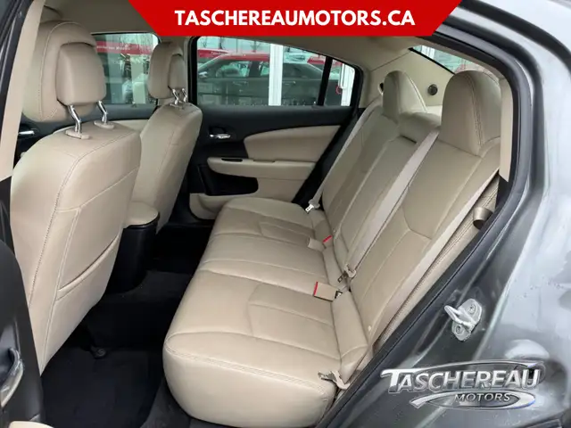 2012 Chrysler 200 in Cars & Trucks in Longueuil / South Shore - Image 12