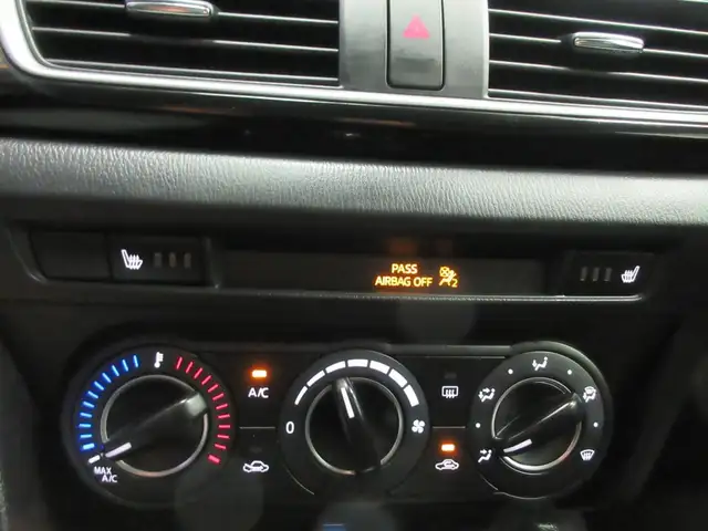 MAZDA 3 2015 GS AUTOMATIQUE SIEGES CHAUFFANT CAMERA PUSH START in Cars & Trucks in Lévis - Image 13