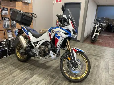 MINT & EQUIPPED WITH LARGE TOPCASE 2021 Honda® CRF1100 Africa Twin Adventure Sports DCTEscapism at i...