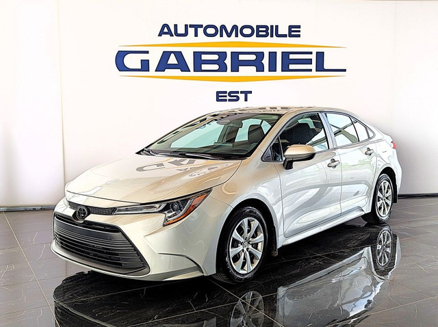2023 Toyota Corolla LE in Cars & Trucks in City of Montréal