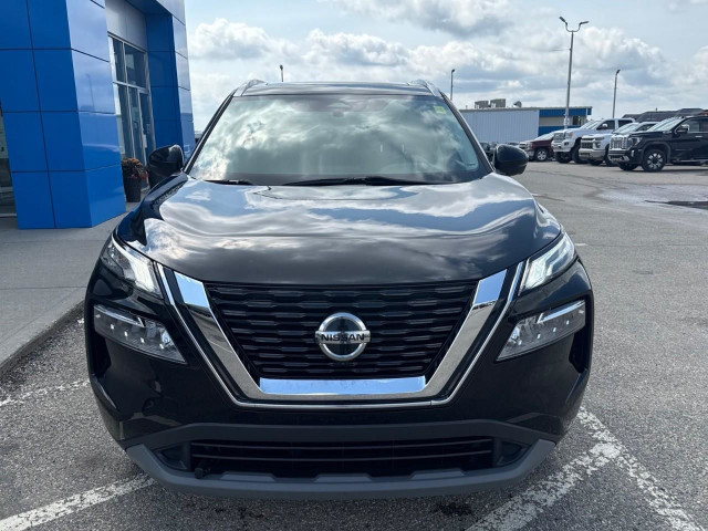 2021 Nissan Rogue SV in Cars & Trucks in St. Albert - Image 2
