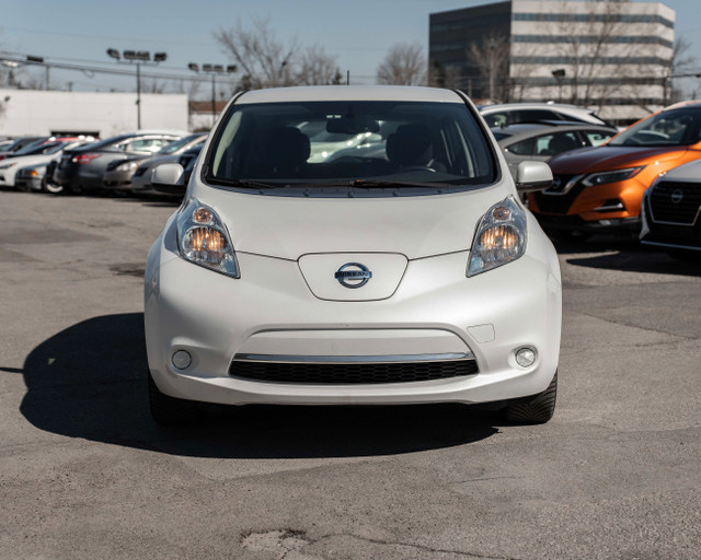 2017 Nissan Leaf SV NAVIGATION - MAGS 17 '' - CAMERA DE RECUL -  in Cars & Trucks in City of Montréal - Image 2