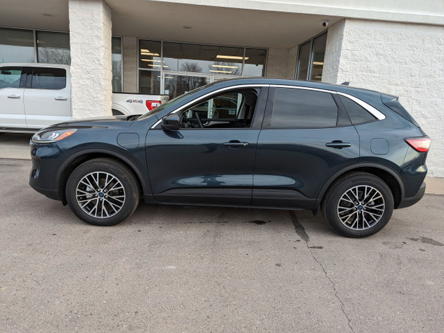 2022 Ford Escape in Cars & Trucks in London - Image 2