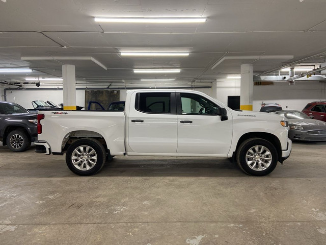 2021 Chevrolet Silverado 1500 Custom 6 passenger in Cars & Trucks in Calgary - Image 4