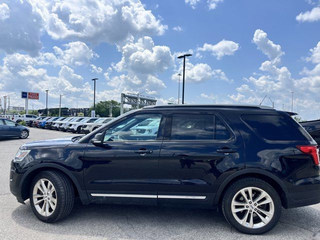 2019 Ford Explorer XLT in Cars & Trucks in Kitchener / Waterloo - Image 2