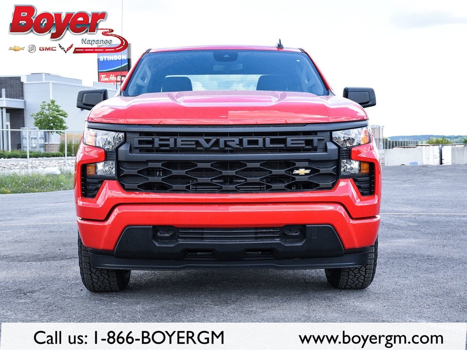 2022 Chevrolet Silverado 1500 CUSTOM