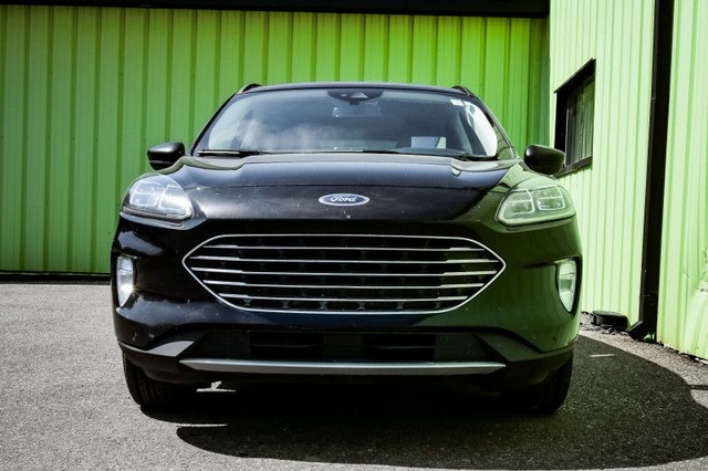 2022 Ford Escape Titanium Plug-In Hybrid • HEATED SEATS • NAVIGA in Cars & Trucks in Cornwall - Image 4