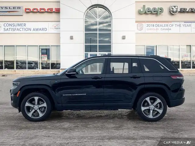 2022 Jeep Grand Cherokee 4xe | Leather | Luxury Tech | dans Autos et camions dans Grande Prairie - Image 3