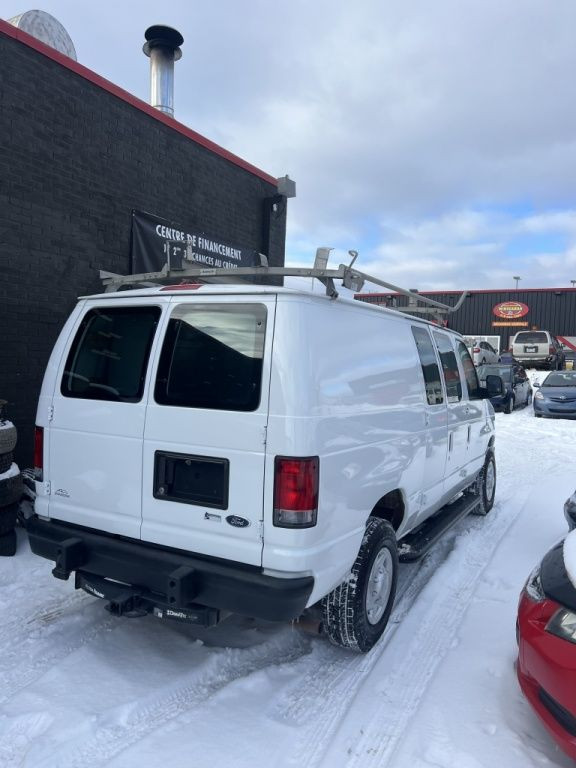 2013 Ford Fourgon Econoline in Cars & Trucks in Québec City - Image 3