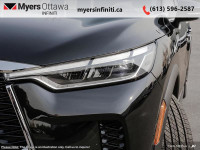 Leather Seats! A smooth ride, a nicely appointed interior, and an easy-access third row highlight th... (image 8)