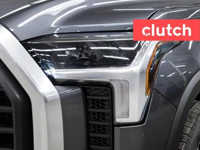 2023 Toyota Tundra Crewmax Limited w/Apple CarPlay, Heated Front in Cars & Trucks in City of Toronto - Image 9