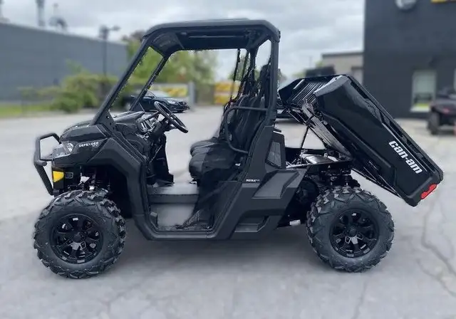 2025 CANAM DEFENDER XT HD9!! FINANCE @ $120 B/W!! in ATVs in Strathcona County - Image 4
