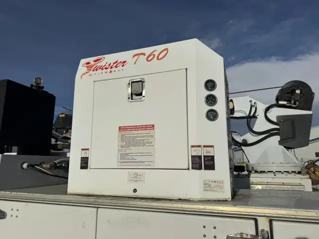 2013 Peterbilt Service Truck only 46,919 kms #9294 JP in Heavy Equipment in Edmonton - Image 37